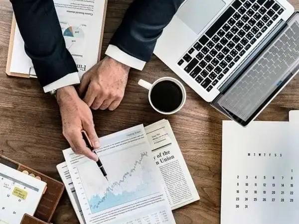 What types of financing are available for businesses?