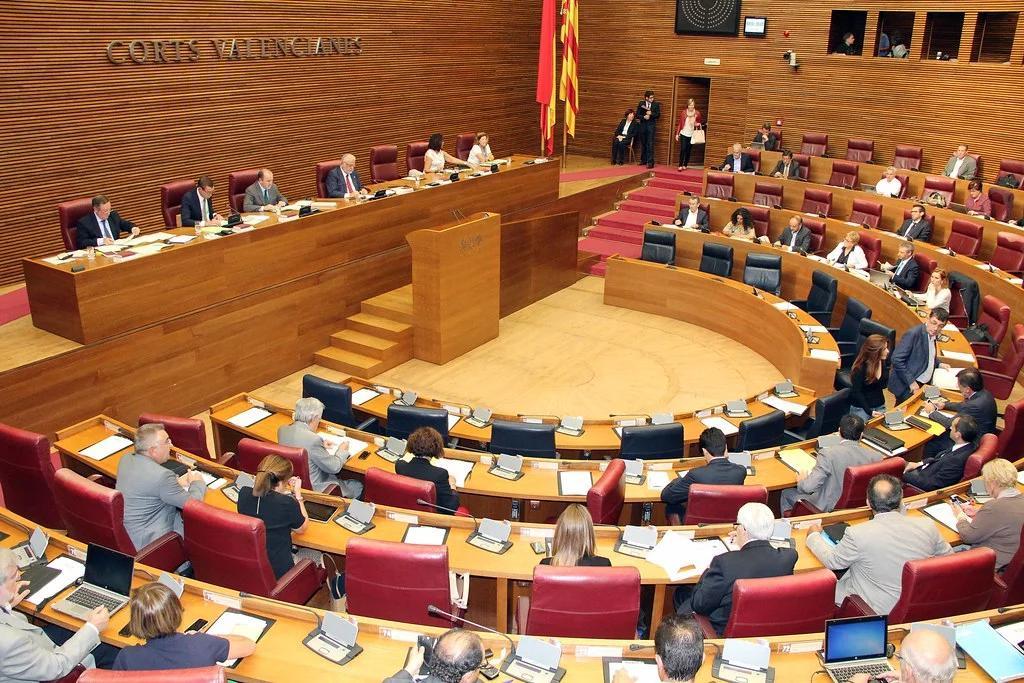 El Consell activa 127,4 millones en ayudas directas para pymes afectadas por la riada